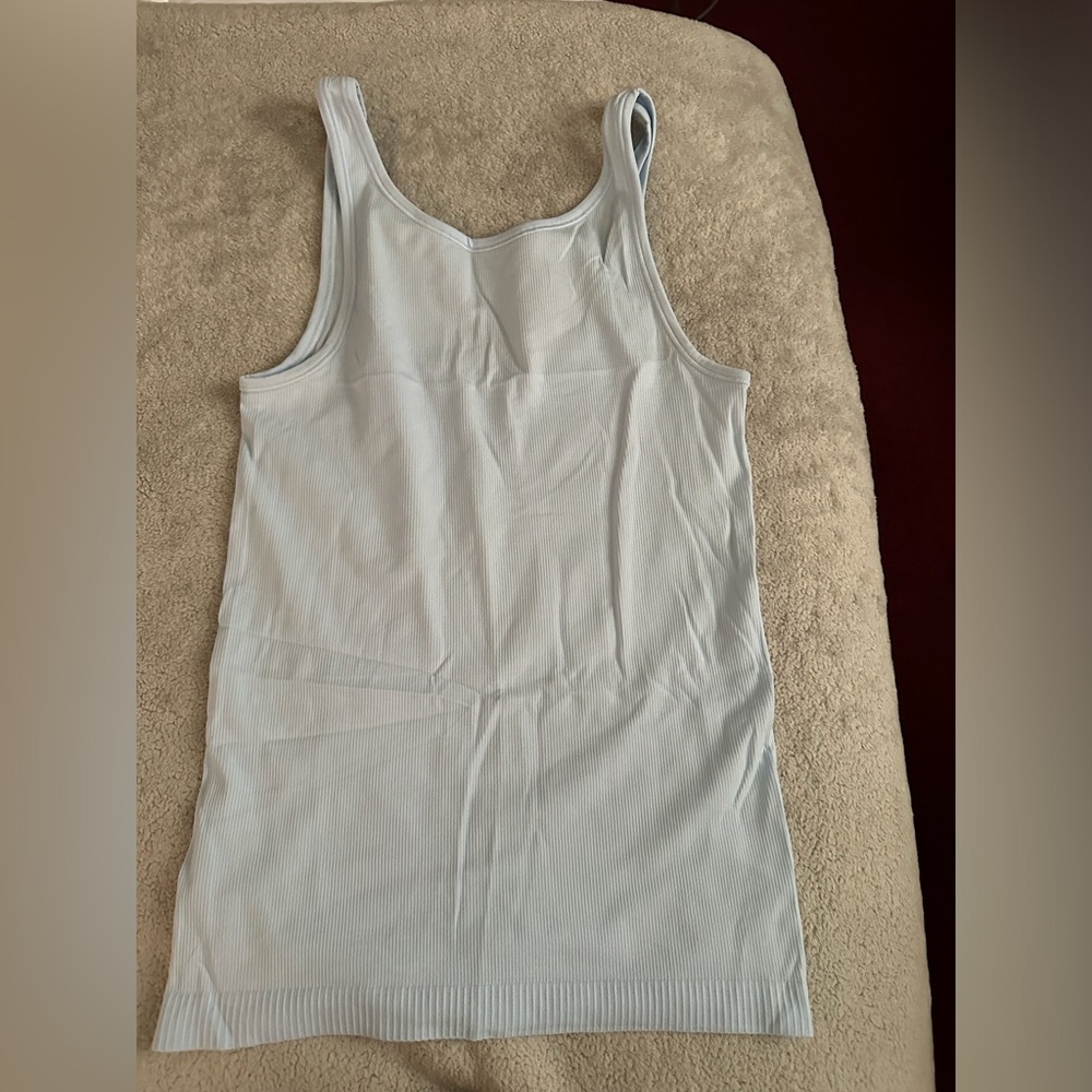 Lululemon tank top
